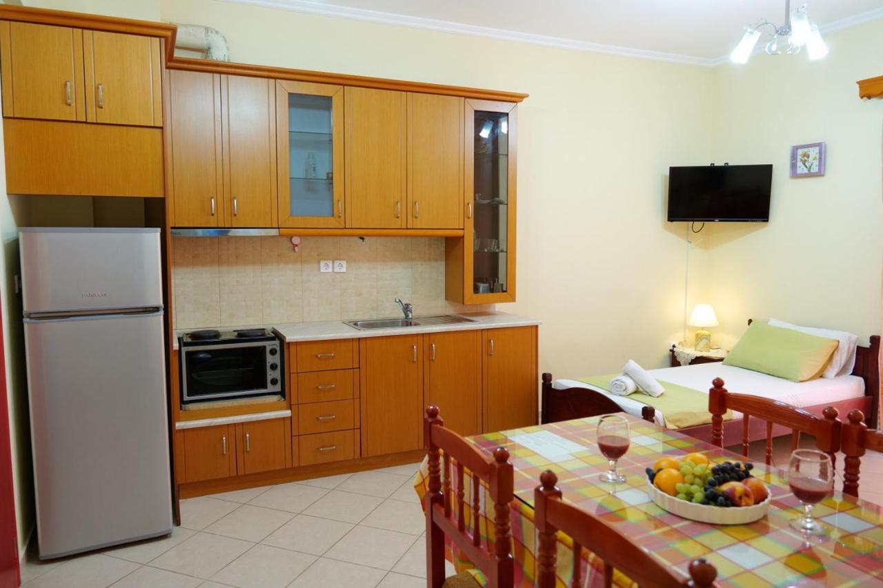 Miracle Apartments Saranda Bagian luar foto