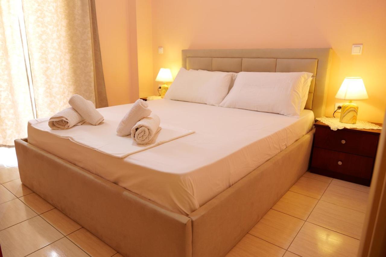 Miracle Apartments Saranda Bagian luar foto