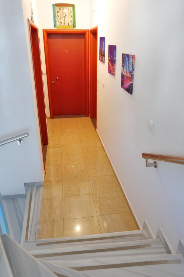 Miracle Apartments Saranda Bagian luar foto